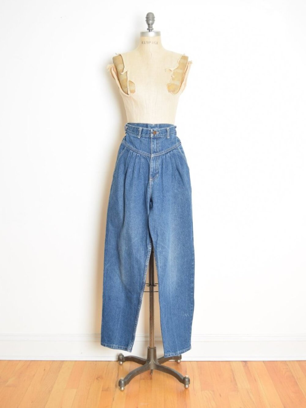 vintage 80s mom jeans blue denim high pleated waist rise tapered loose pants S